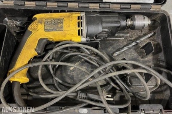 Dewalt borrmaskin